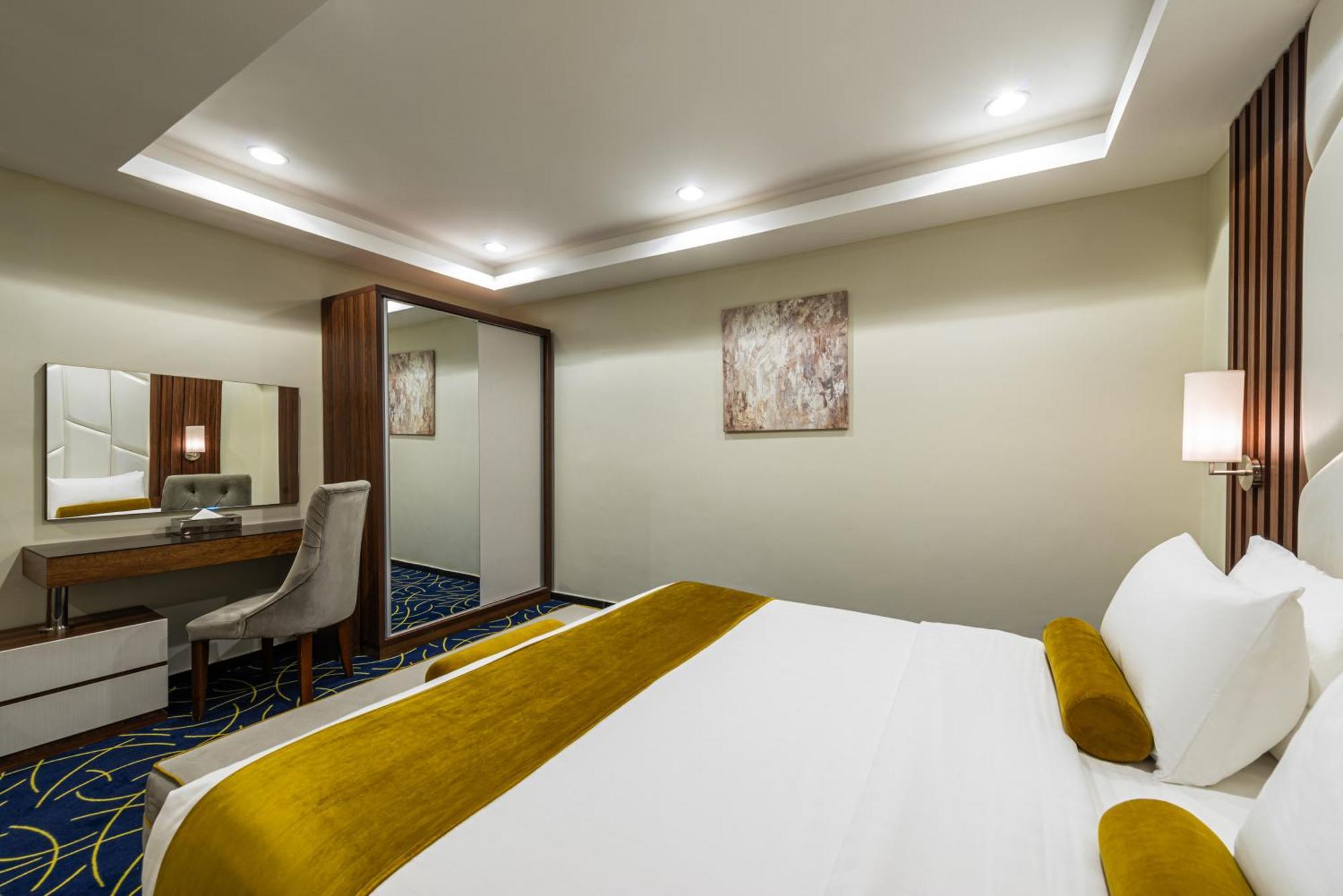 The Palace Hotel Suites Khamis Mushait Extérieur photo