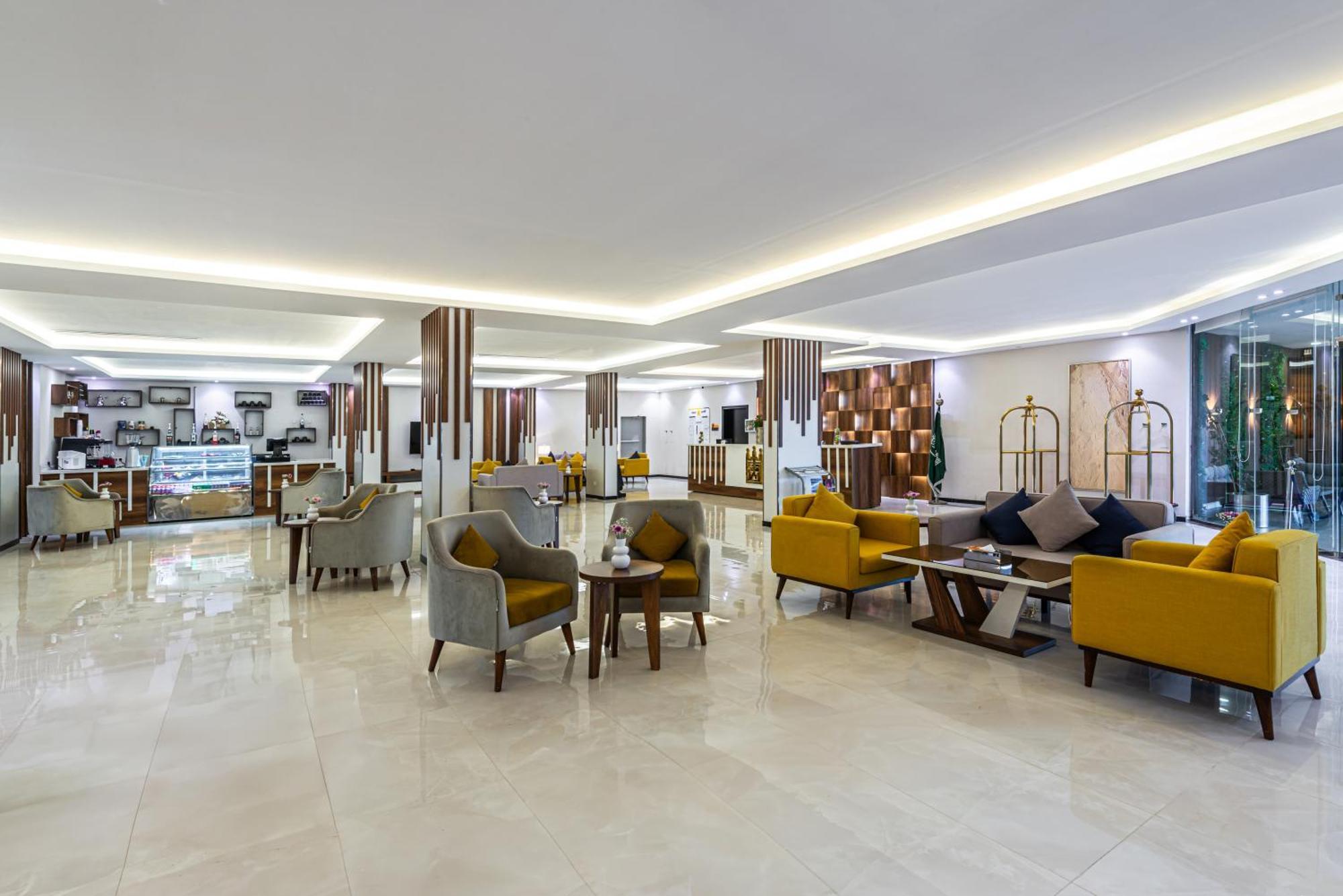 The Palace Hotel Suites Khamis Mushait Extérieur photo